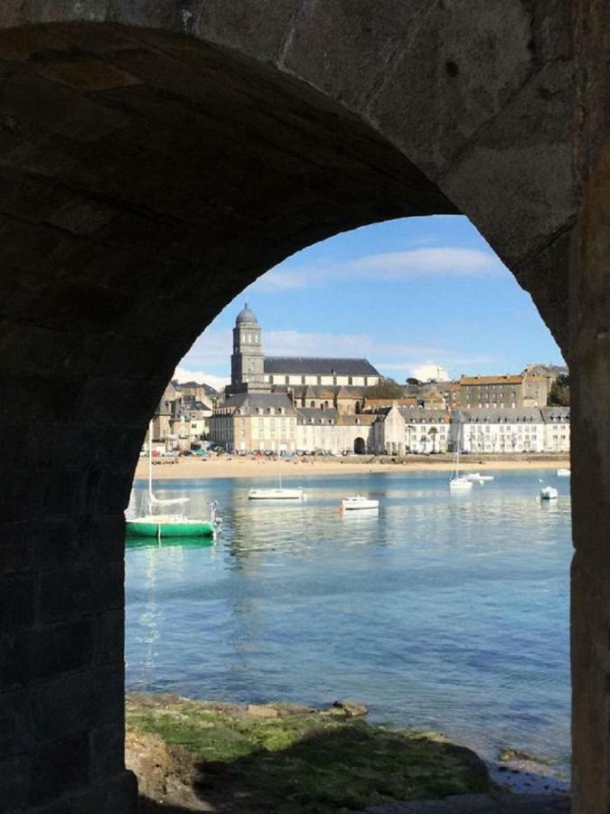 Logement Entier Saint Malo Vue Mer, Proche Ferry, Commerces Et Plage Solidor 50 M Luaran gambar